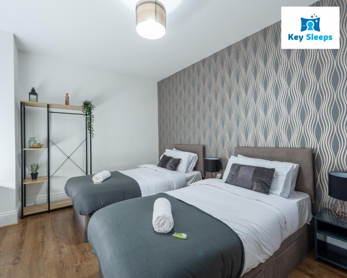 Five Bedroom Spacious Modern House By Keysleeps Short Lets Workington Lake District Beach Екстер'єр фото